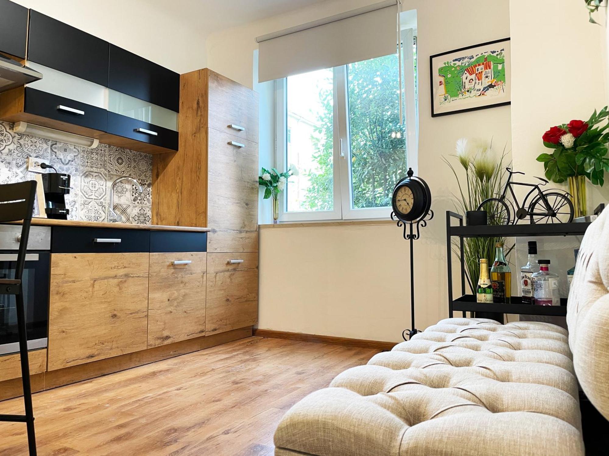 Cute Apartment In Rijeka Near Beach With Parking Екстер'єр фото